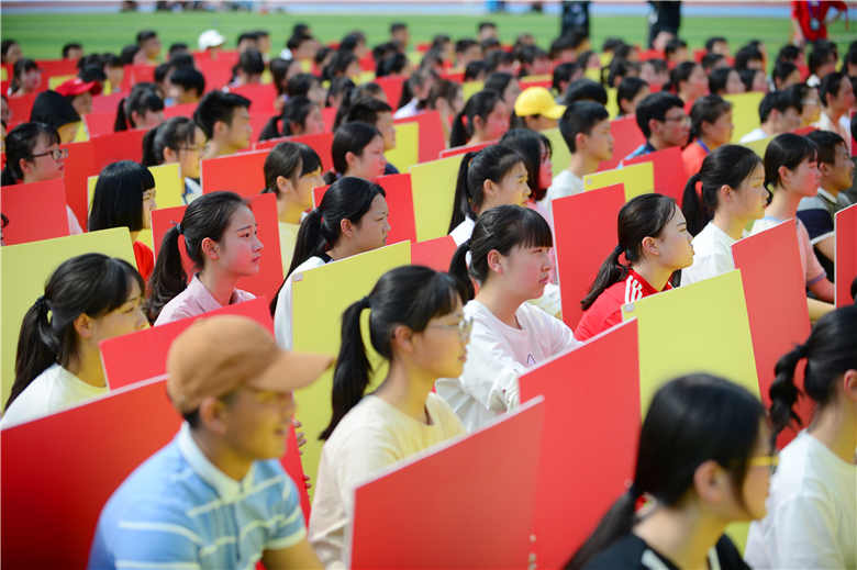 专题报道第二期丨南充市第二届中等职业学校学生田径锦标赛开幕式篇