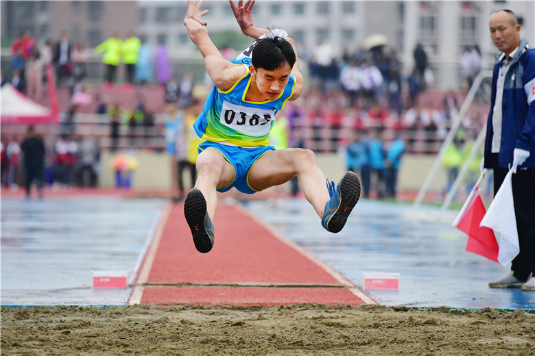 专题报道丨第八期 南充市第二届中等职业学校学生田径锦标赛开幕式